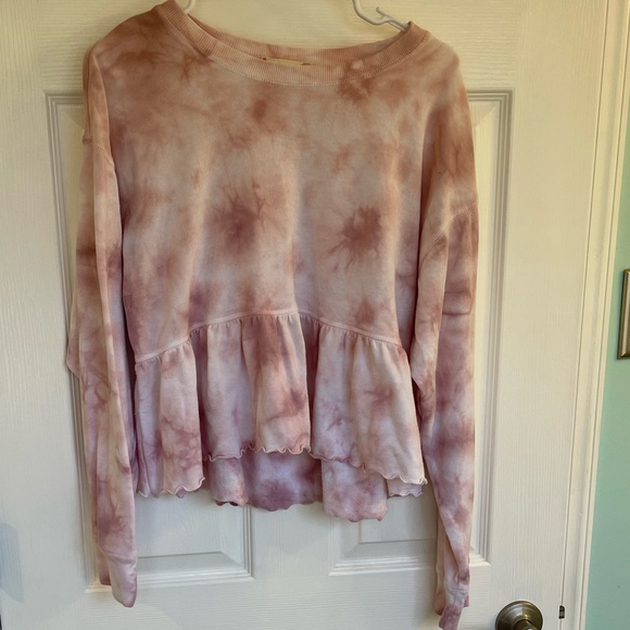 Altar’d State top - Picture 1 of 3